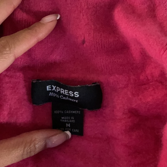 Pink Cashmere Cropped Sweater by Express Size Small - Picture 3 of 3